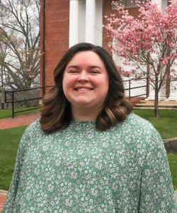 Lindsay Herrell Headshot